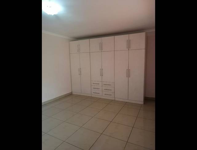1 BEDROOM PROPERTY TO RENT IN UMLAZI